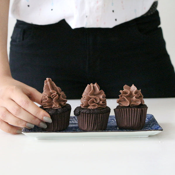 Chocolate Cupcakes with Chocolate Buttercream Frosting | Eggless